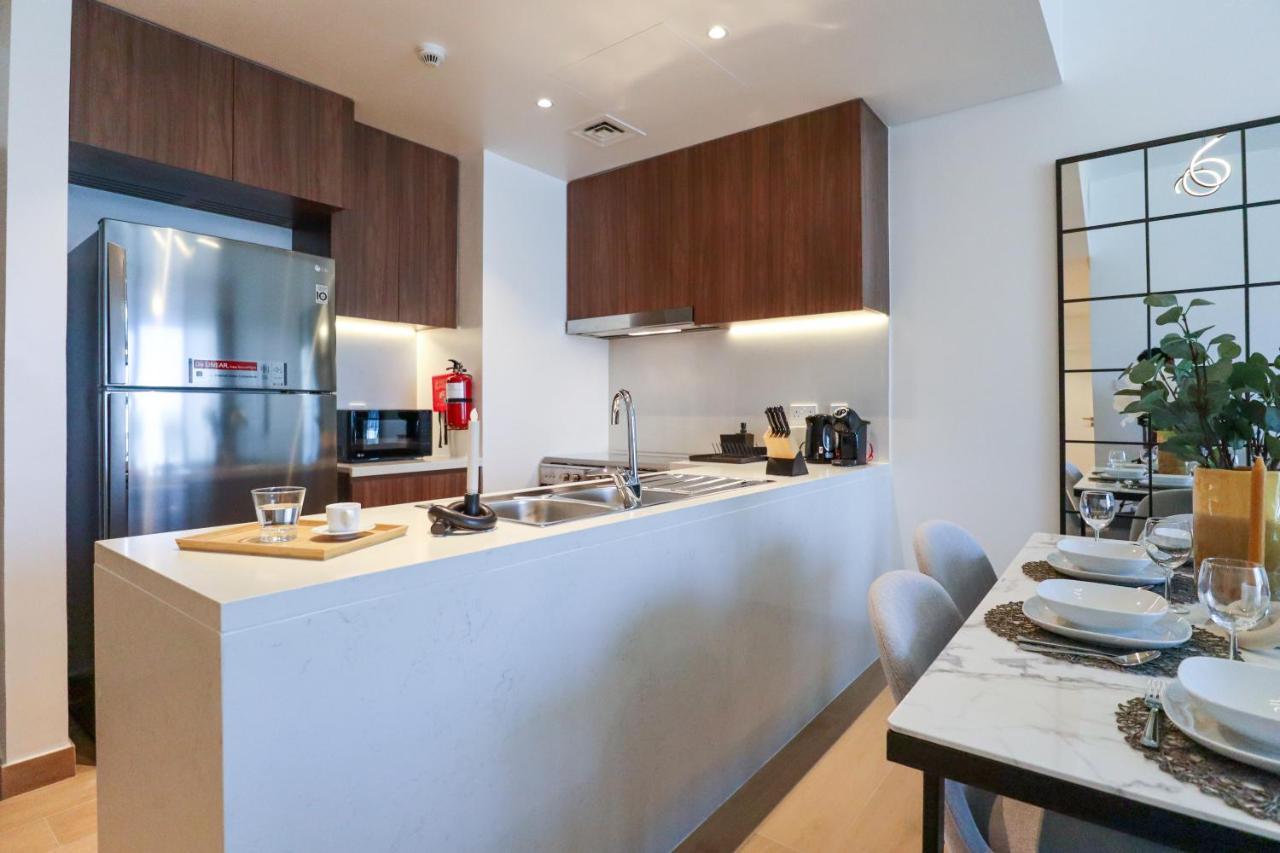 Higuests - Stylish Waterfront With Pool In La *