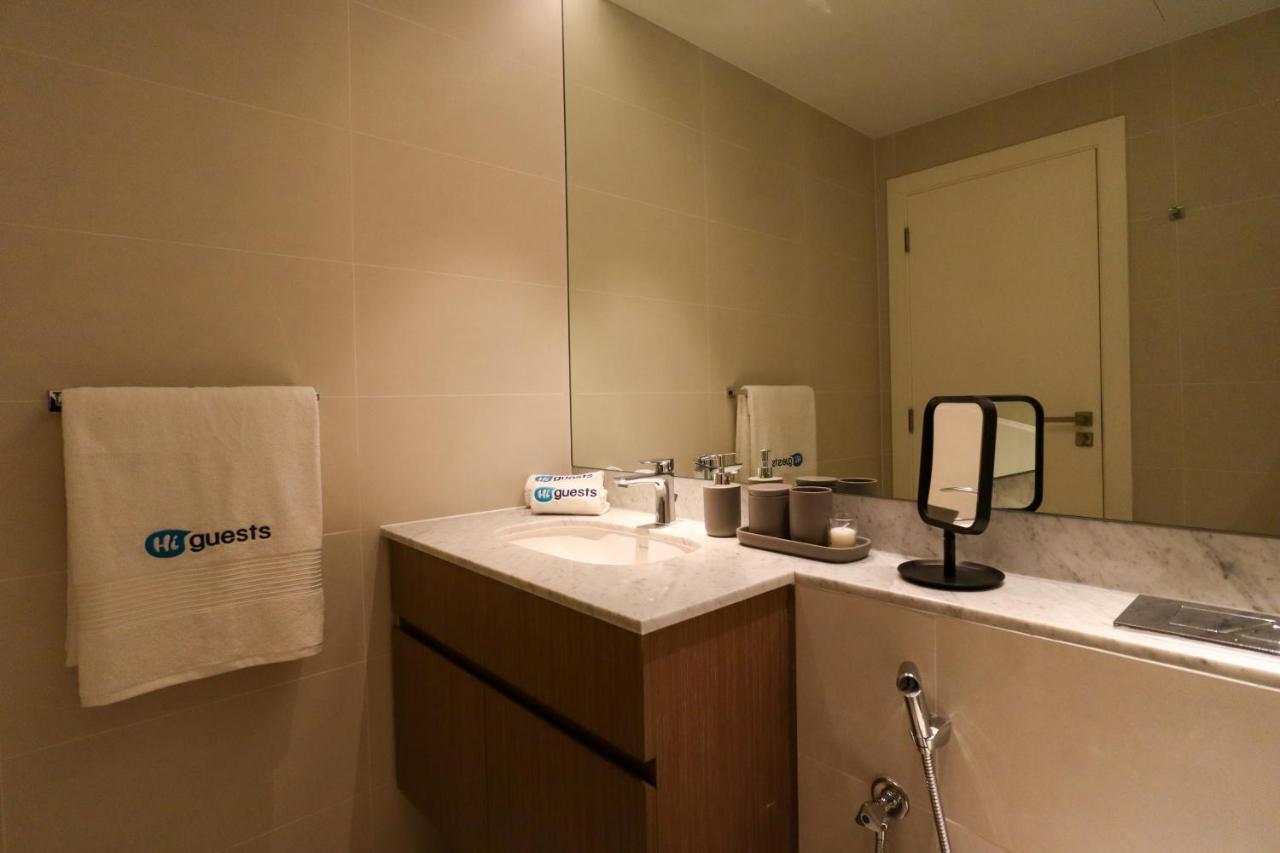 Apartment Higuests - Stylish Waterfront With Pool In La Dubai